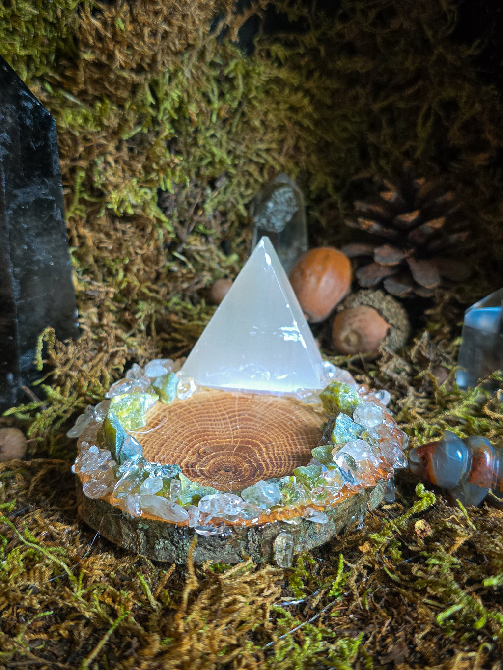 Selenite Pyramid/Raw Serpentine Tealight Holder