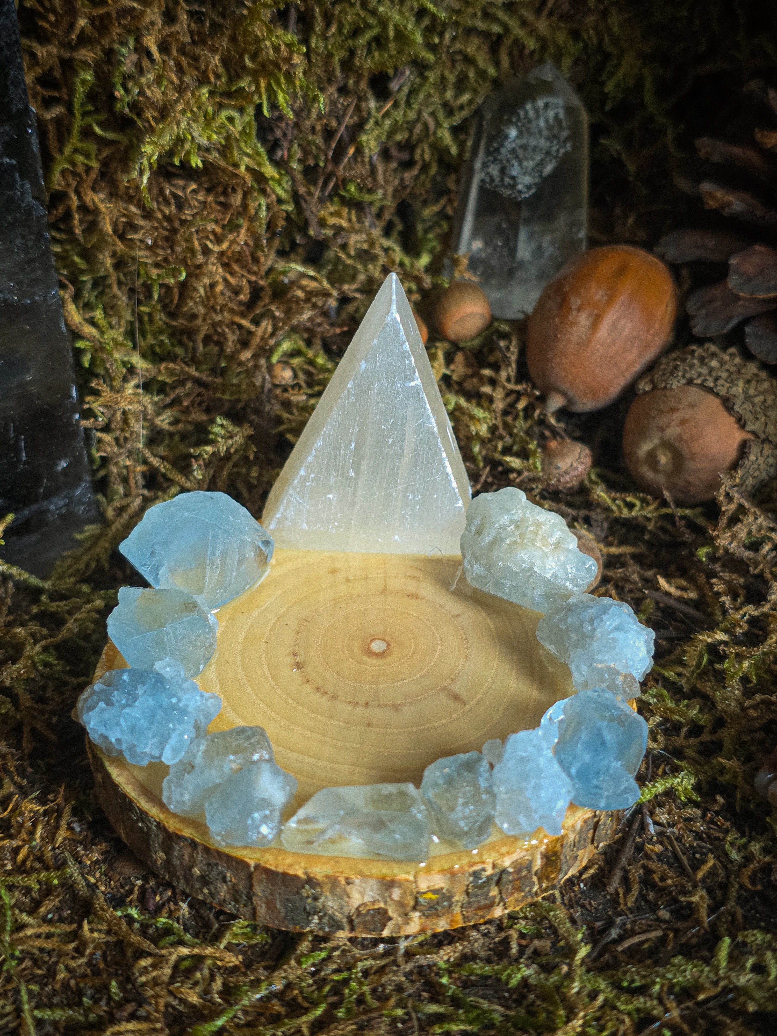 Selenite Pyramid Raw Celestite Tealight Holder